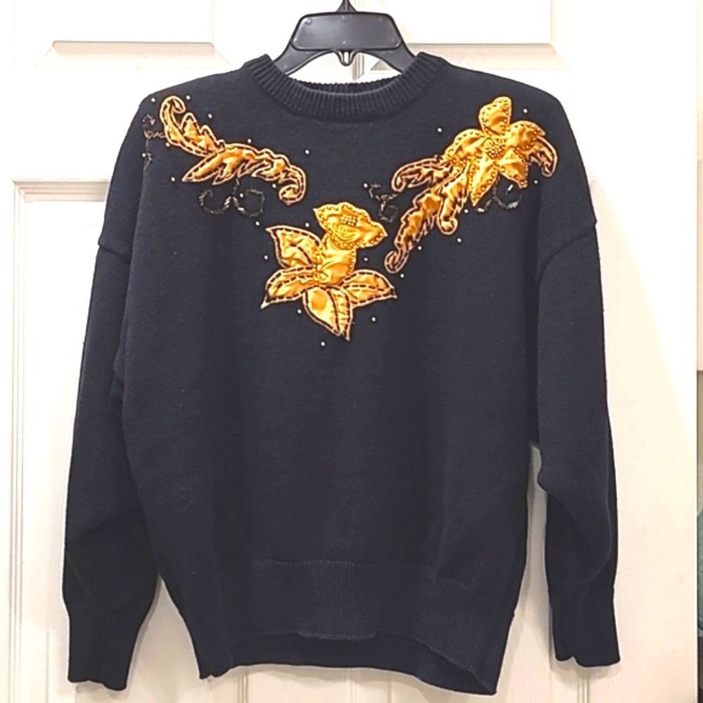 VTG Naomi Bee ramie batwing sweater with applique, beading, shoulderpads Size 40